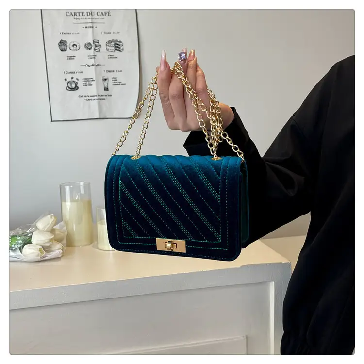 Korean Style Chain Crossbody Bag for Women 2025 — feature 17