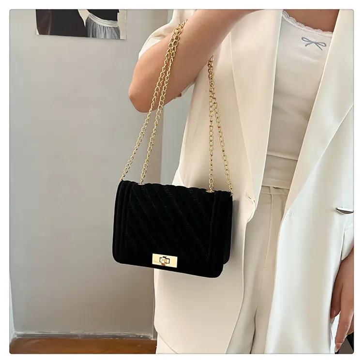 Korean Style Chain Crossbody Bag for Women 2025 — feature 20