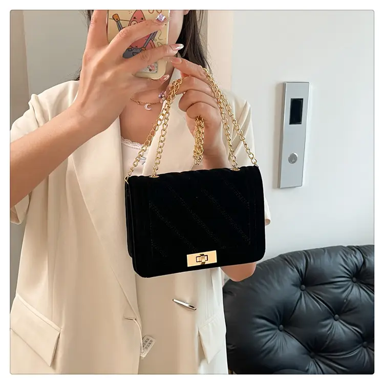 Korean Style Chain Crossbody Bag for Women 2025 — feature 21