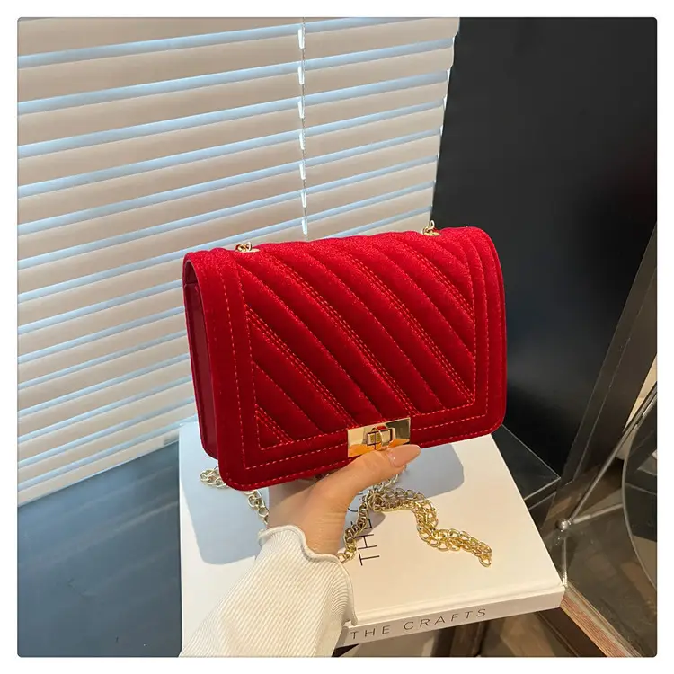 Korean Style Chain Crossbody Bag for Women 2025 — feature 24