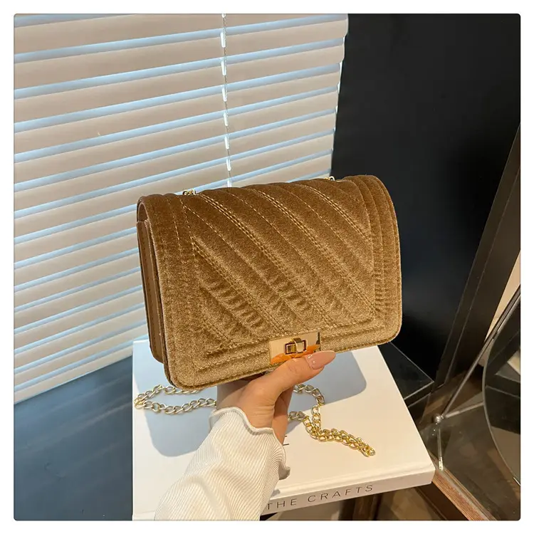 Korean Style Chain Crossbody Bag for Women 2025 — feature 26