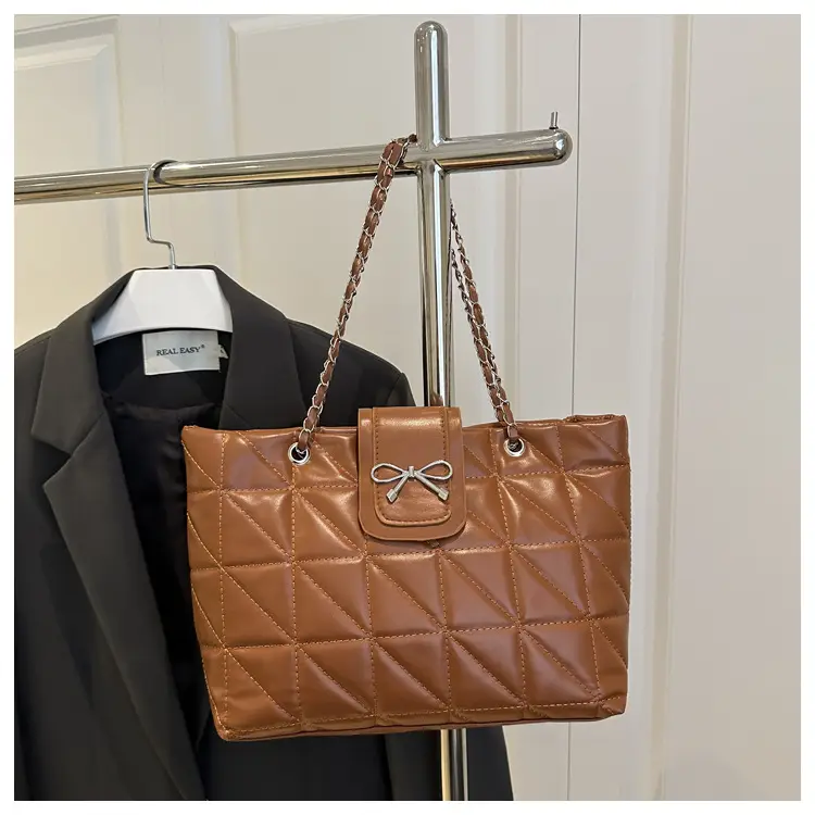 Women Quilted Chain Shoulder Bag Cream 2025 — feature 26