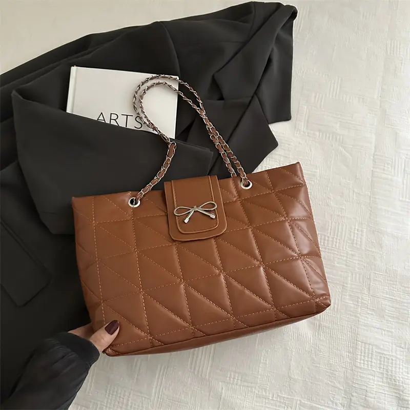 Women Quilted Chain Shoulder Bag Cream 2025