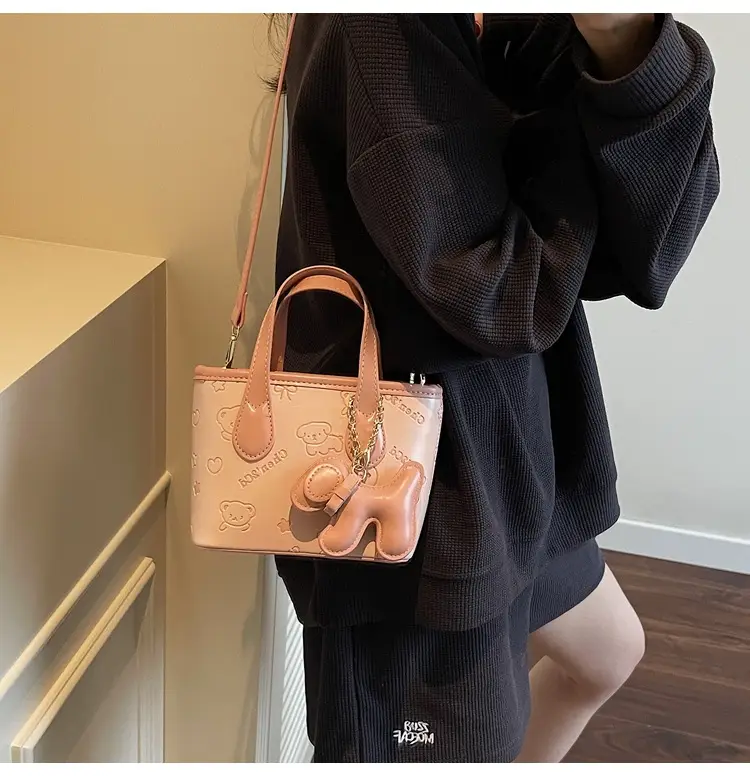 Black Crossbody Bag Women Summer 2025 High-end Western Style — feature 22