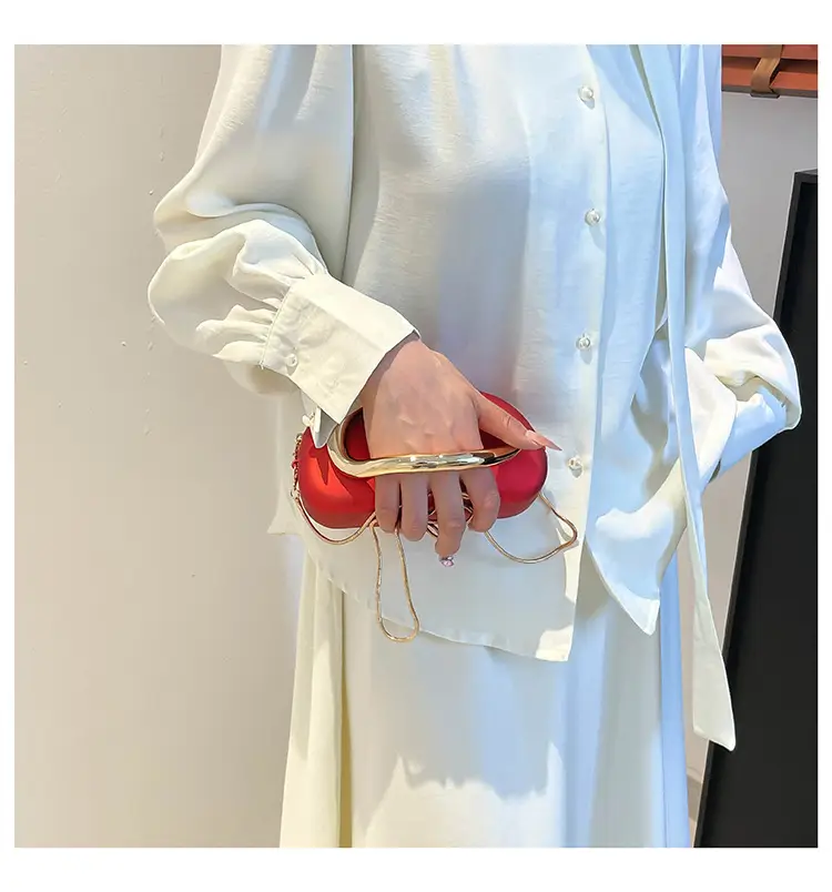 Pink Metal Chain Shoulder Crossbody Clutch 2025 — feature 22