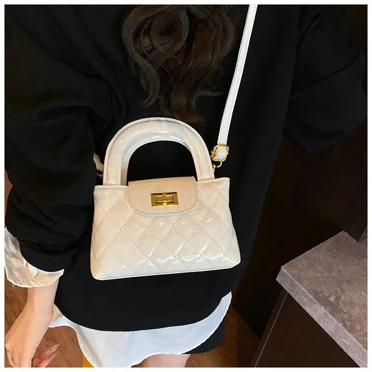 White Rhombus Shoulder Bag for Women 2026 — feature 26