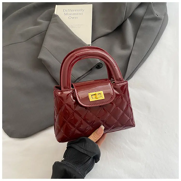 White Rhombus Shoulder Bag for Women 2026 - Image 3