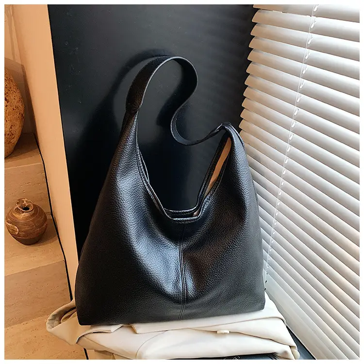 Women's Cream Tote Bag Large Capacity Shoulder Bag Summer 2025 — feature 31