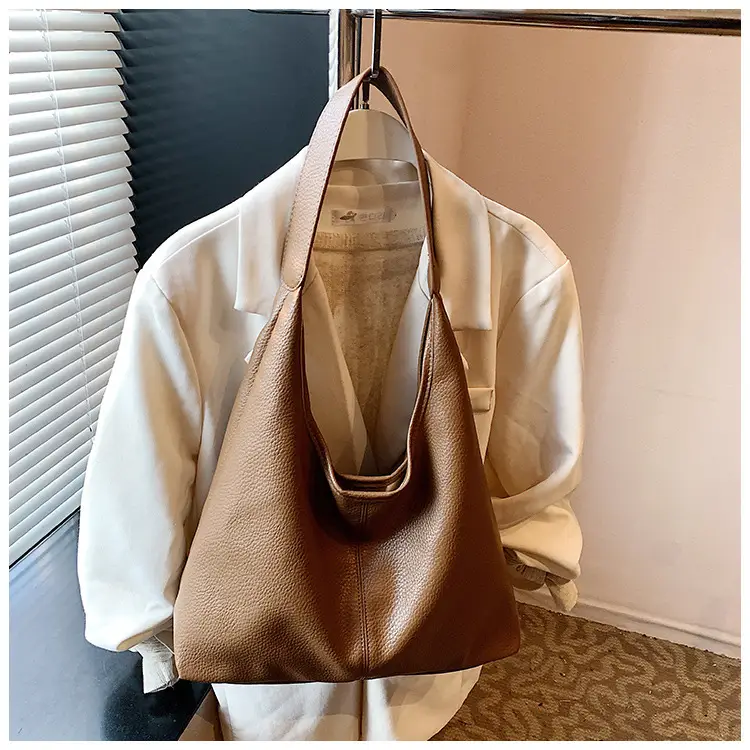 Women's Cream Tote Bag Large Capacity Shoulder Bag Summer 2025 — feature 32