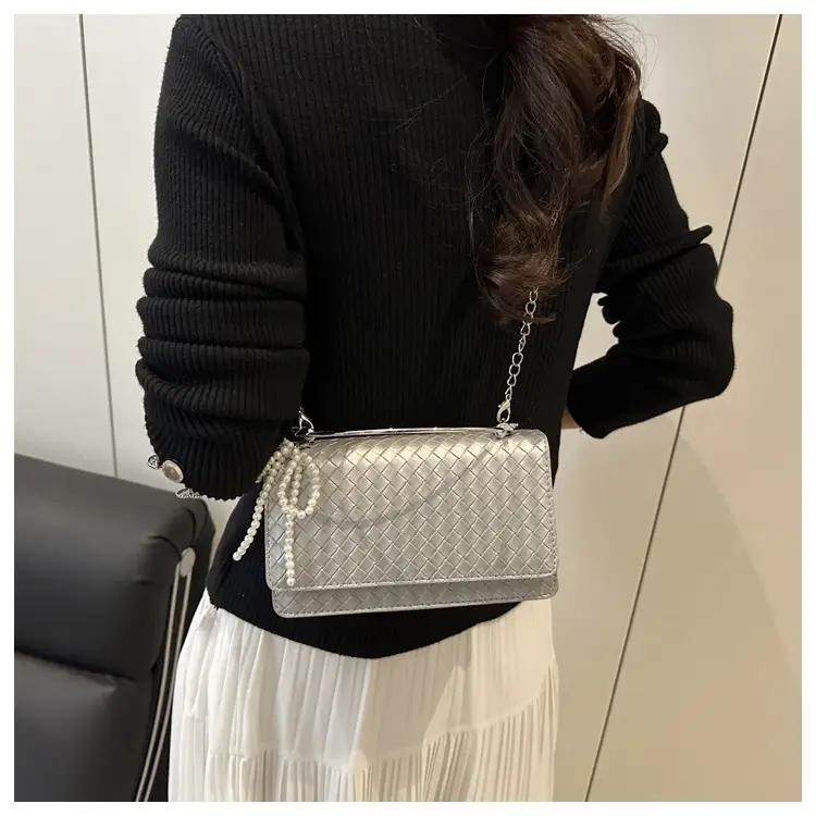 Black Bowknot Single Shoulder Bag with Pearl Chain — feature 15