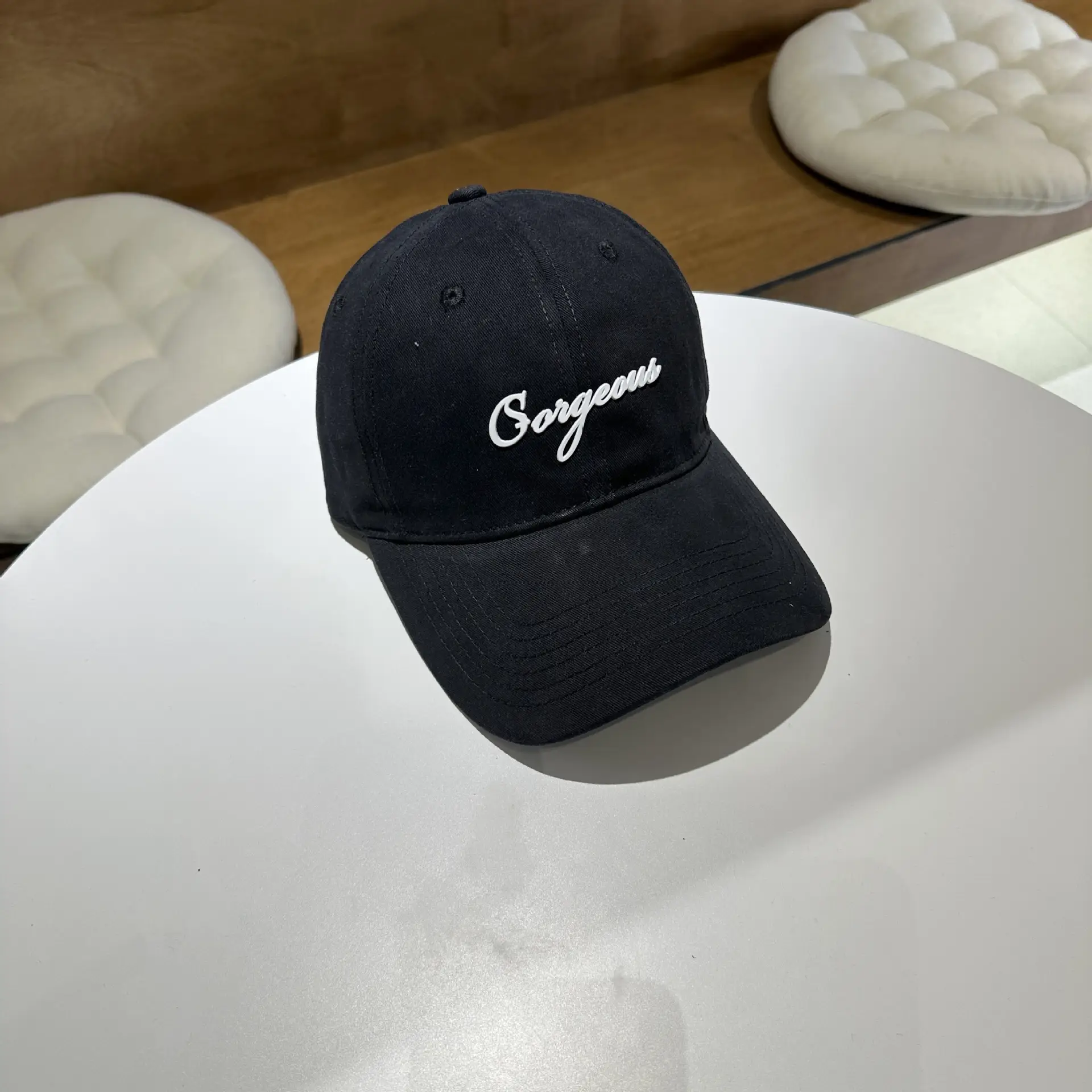White K-Style Baseball Cap for Women with Letter Embroidery — feature 3