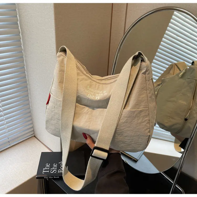 Green Minimalist Crossbody Bag for Women — feature 19