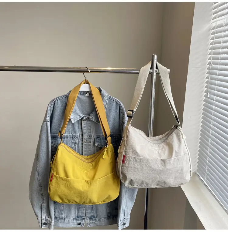 Green Minimalist Crossbody Bag for Women — feature 2