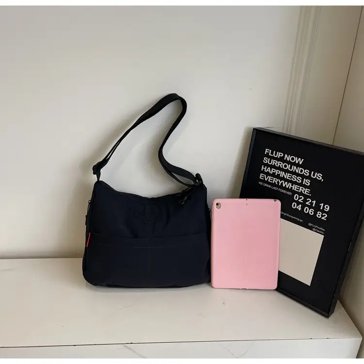 Green Minimalist Crossbody Bag for Women — feature 46