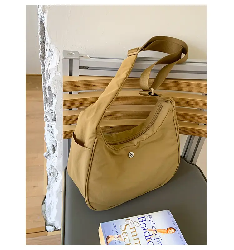 Women's Creamy Cloth Shoulder Bag 2025 New — feature 30