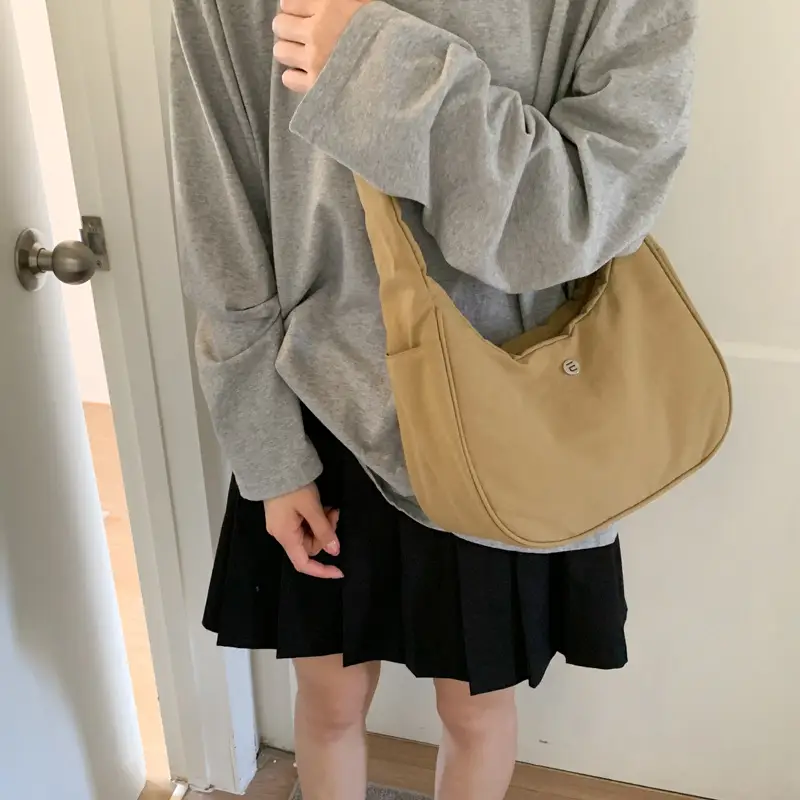 Women's Large Capacity Casual Shoulder Bag 2025 New Style - Image 8