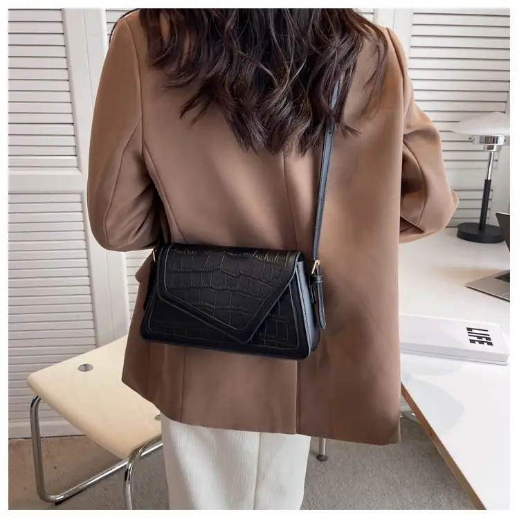 Women's Crossbody Bag Beige Black Contrast 2025 — feature 13