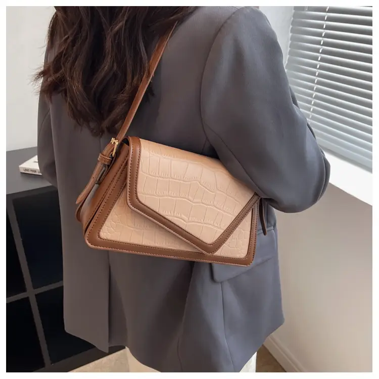 Women's Crossbody Bag Beige Black Contrast 2025 — feature 17