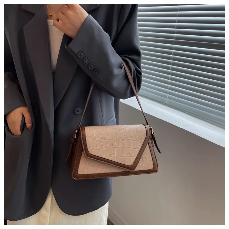 Women's Crossbody Bag Beige Black Contrast 2025 — feature 19