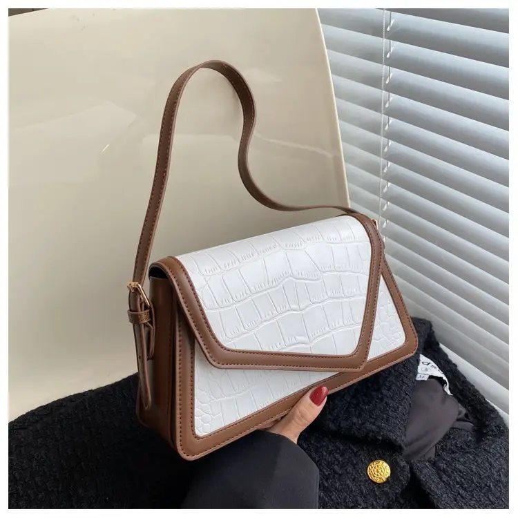 Women's Crossbody Bag Beige Black Contrast 2025 - Image 4