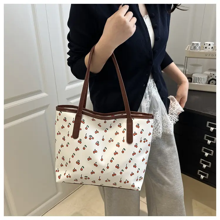 2025 Casual Women's Printed Crossbody Bag White Brown — feature 14