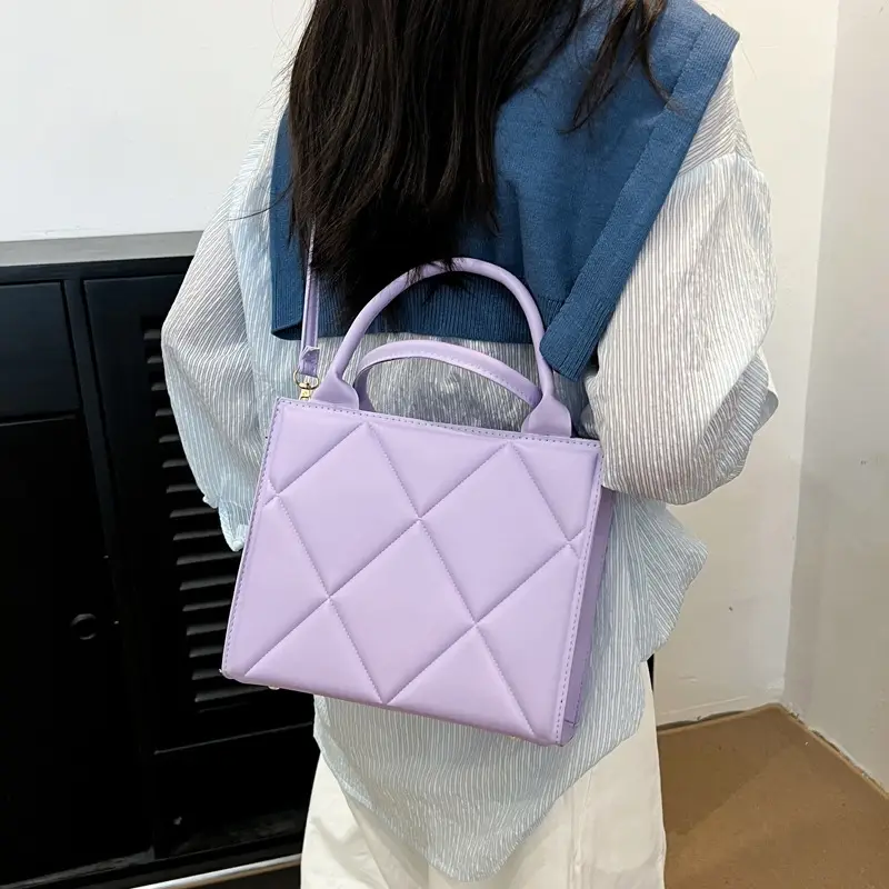 Black Rhombus Quilted Shoulder Bag for Women - Image 8