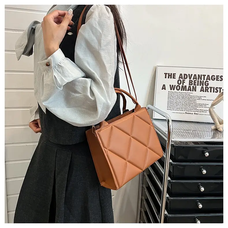 Black Rhombus Quilted Shoulder Bag for Women — feature 11