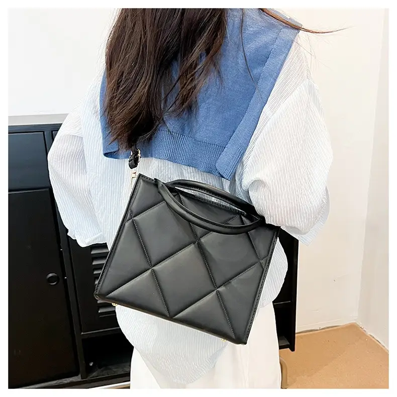 Black Rhombus Quilted Shoulder Bag for Women — feature 12