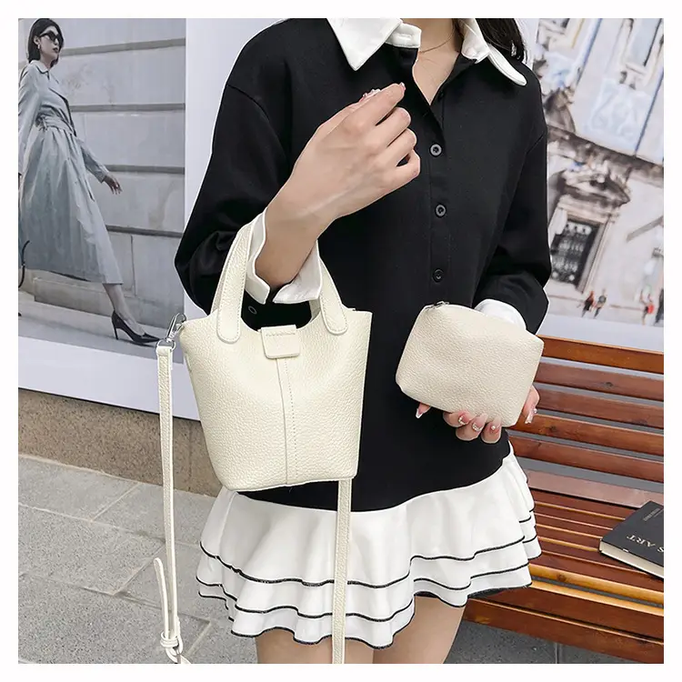 Women's Crossbody Bag Cream Leather 2026 New Model — feature 18