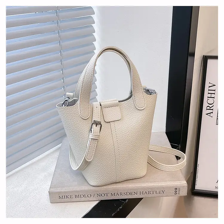 Women's Crossbody Bag Cream Leather 2026 New Model — feature 24