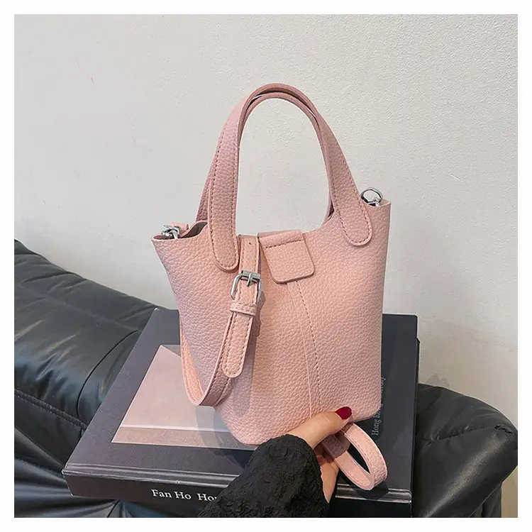 Women's Crossbody Bag Cream Leather 2026 New Model — feature 31