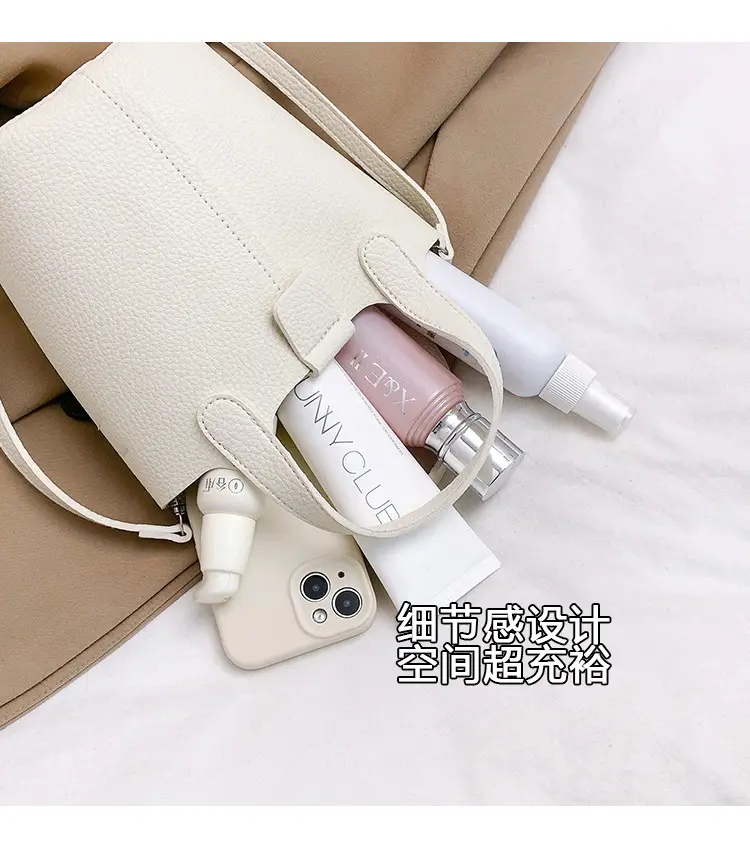Women's Crossbody Bag Cream Leather 2026 New Model — feature 7