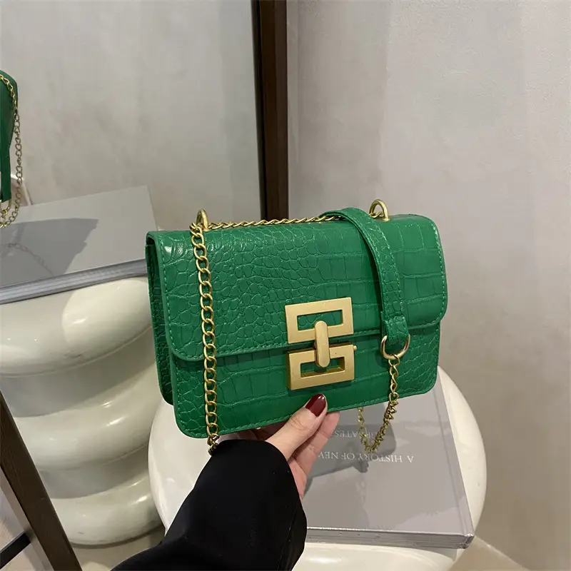 Green Crocodile Leather Chain Crossbody Bag for Women