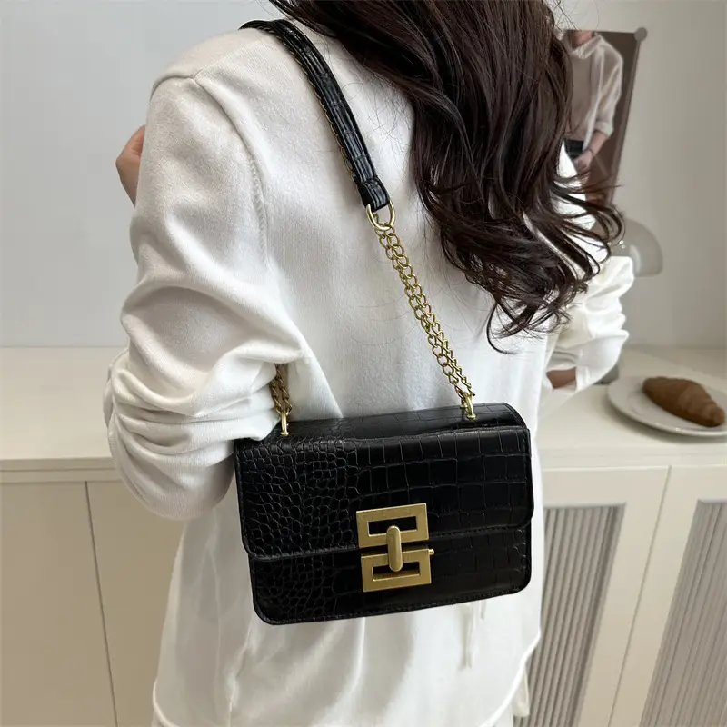 Green Crocodile Leather Chain Crossbody Bag for Women