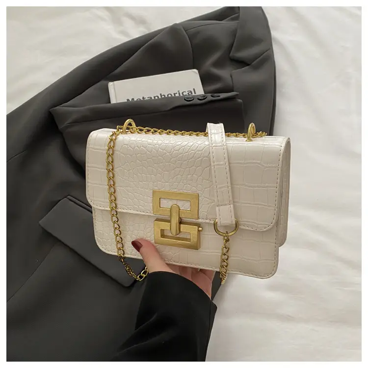 Green Crocodile Leather Chain Crossbody Bag for Women