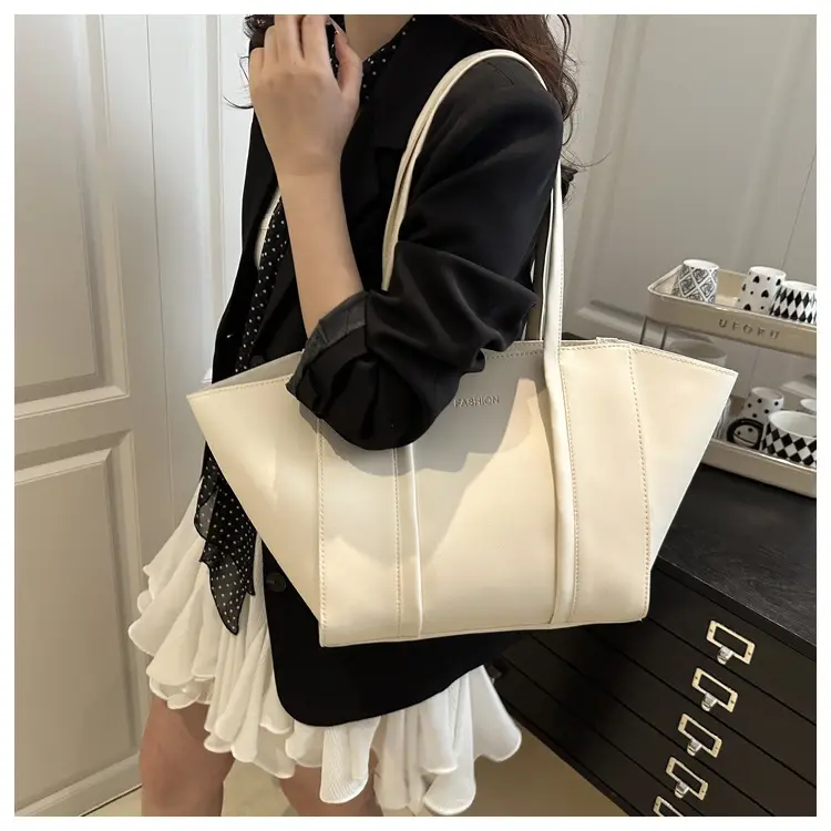 Women's Retro Underarm Bags Large Capacity Shoulder Handbag — feature 11