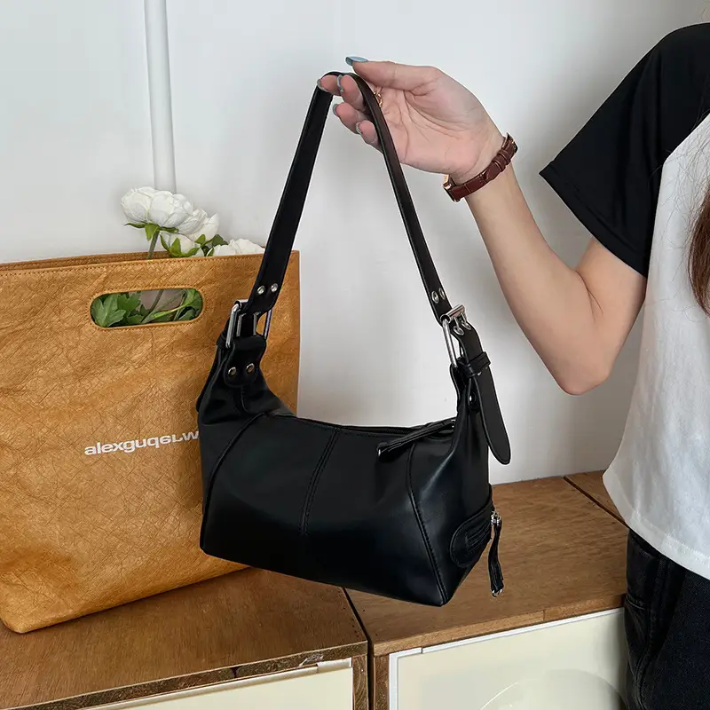 2025 Cool Girl Leather Zipper Shoulder Bag - Image 4