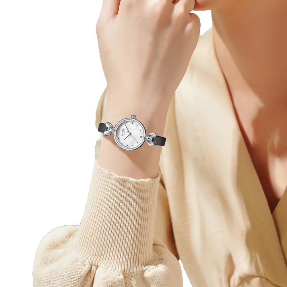 Women's Pink Pearl Dial Mesh Strap Quartz Watch - Image 5