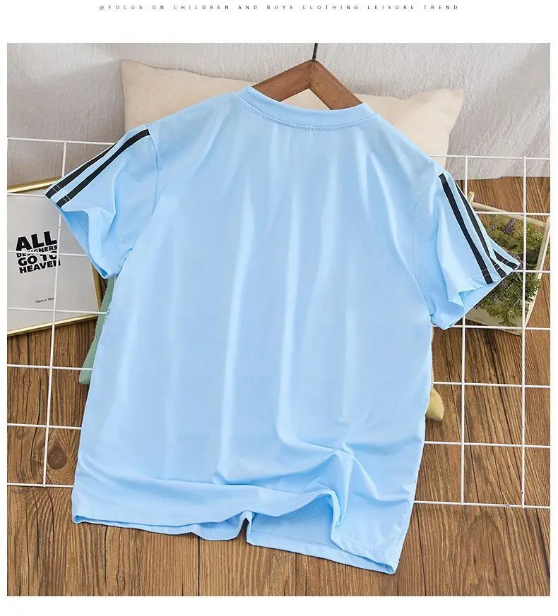 Boys White Graphic T-Shirt Medium Large — feature 8