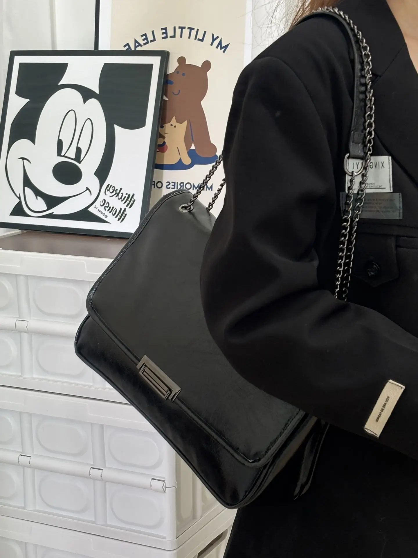 2026 Retro Chain Shoulder Bag Black Large Capacity — feature 10