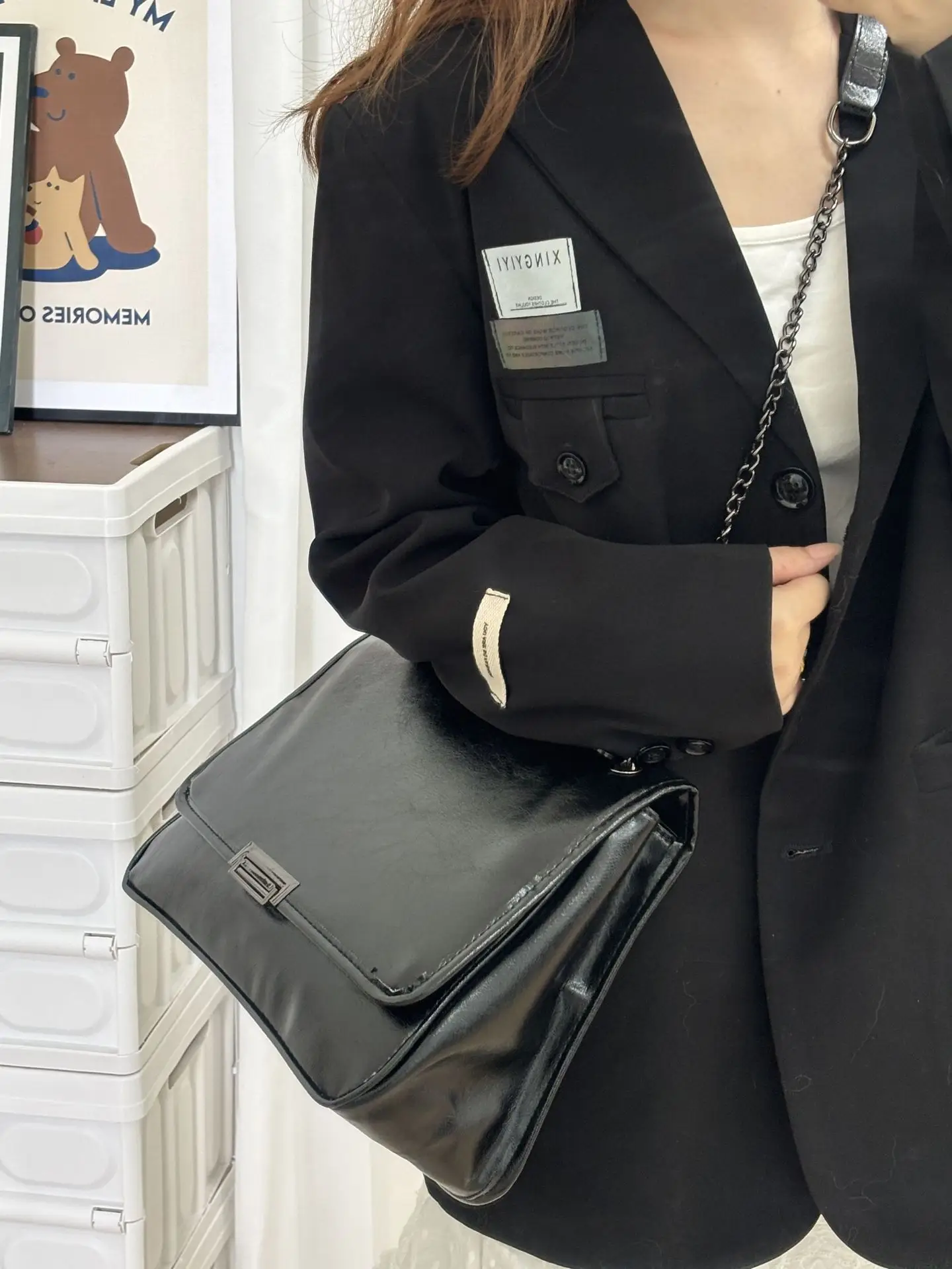 2026 Retro Chain Shoulder Bag Black Large Capacity — feature 15