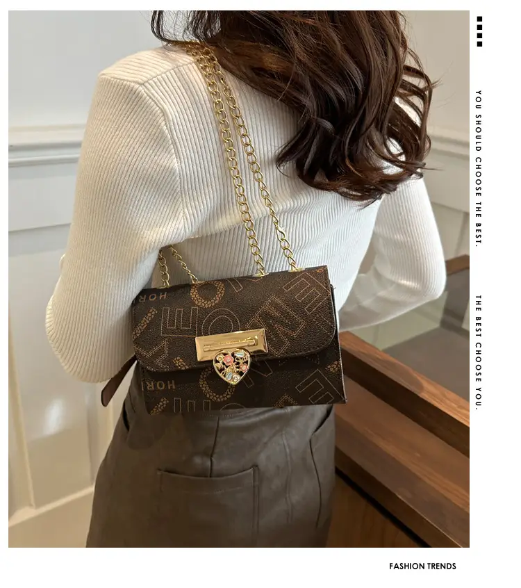Retro Lock Chain Crossbody Bag Women Casual Shoulder Bag — feature 1