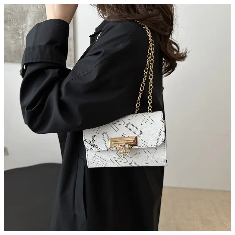 Retro Lock Chain Crossbody Bag Women Casual Shoulder Bag — feature 21