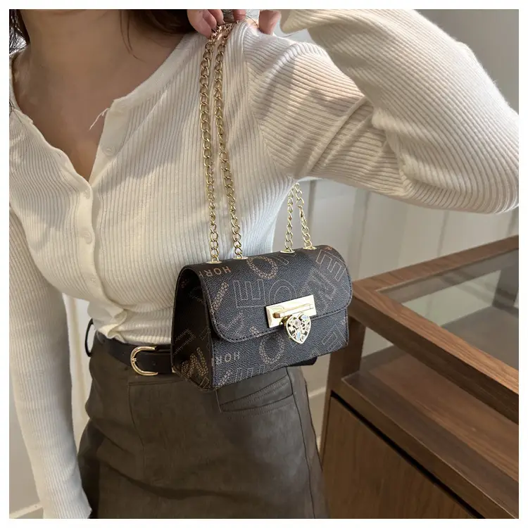 Retro Lock Chain Crossbody Bag Women Casual Shoulder Bag — feature 24