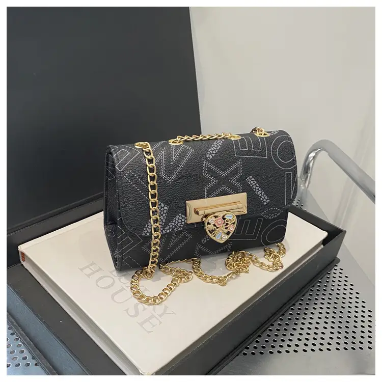 Retro Lock Chain Crossbody Bag Women Casual Shoulder Bag — feature 9