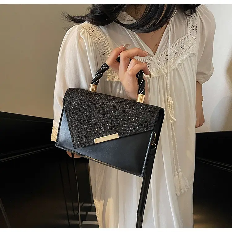 Women's Square Shoulder Bag Beige Diamond Textured 2025 — feature 17