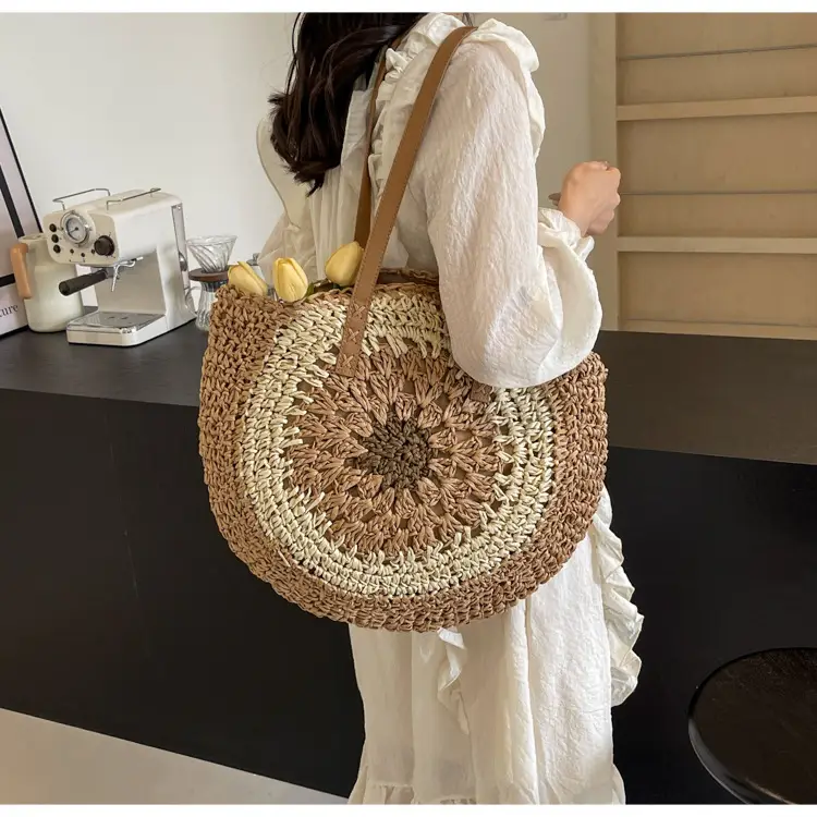 Women's Straw Woven Shoulder Bag Large Capacity Contrast Color — feature 21