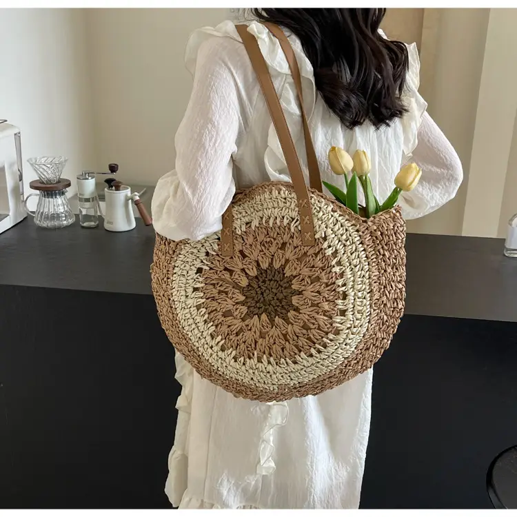 Women's Straw Woven Shoulder Bag Large Capacity Contrast Color — feature 25