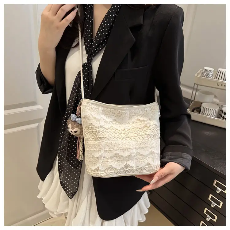 Crossbody Women's Lace Bag with Teddy Bear — feature 15