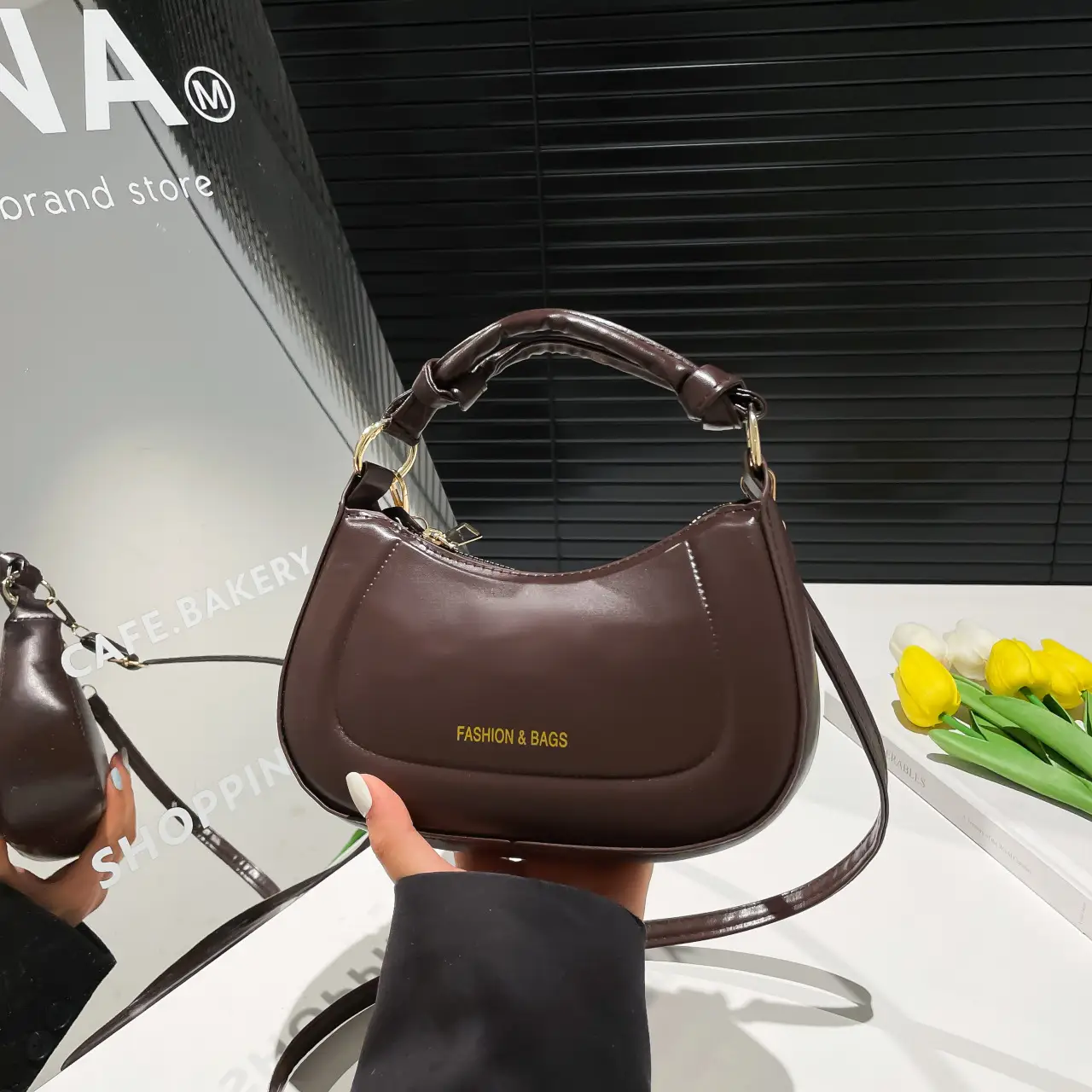 White Leather Handbag for Women Spring Summer - Image 4